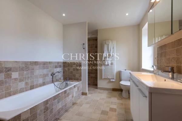 Un domaine d’exception en Dordogne – Élégance, charme et sérénité