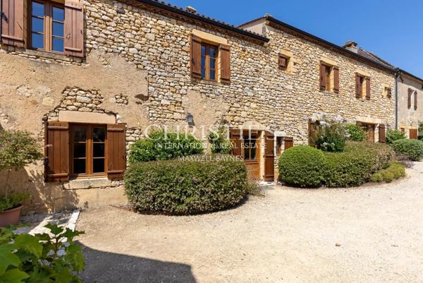 Un domaine d’exception en Dordogne – Élégance, charme et sérénité