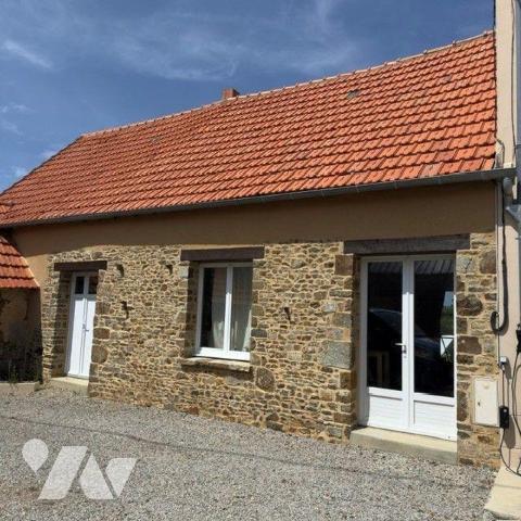Maison avec dépendances et jardin arboré - Saint-Symphorien-le-Valois (50250)
À seulement quel...