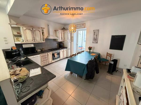 Vente                                                      Maison
                        
                     6 pièces                      109 m2                     à Lavelanet