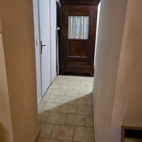 Appartement lumineux refait à neuf, vendu meublé en centre-ville d'Apt