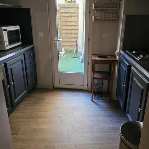 Appartement lumineux refait à neuf, vendu meublé en centre-ville d'Apt