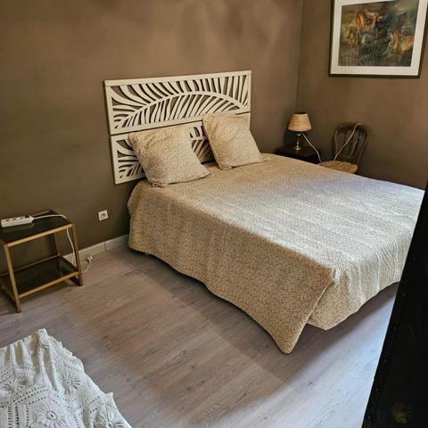 Appartement lumineux refait à neuf, vendu meublé en centre-ville d'Apt