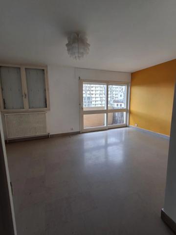 Location                                                      Appartement
                        
                     3 pièces                      73 m2                     à Montpellier