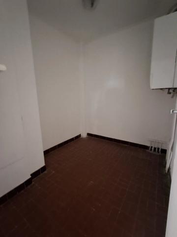 Location                                                      Appartement
                        
                     3 pièces                      73 m2                     à Montpellier
