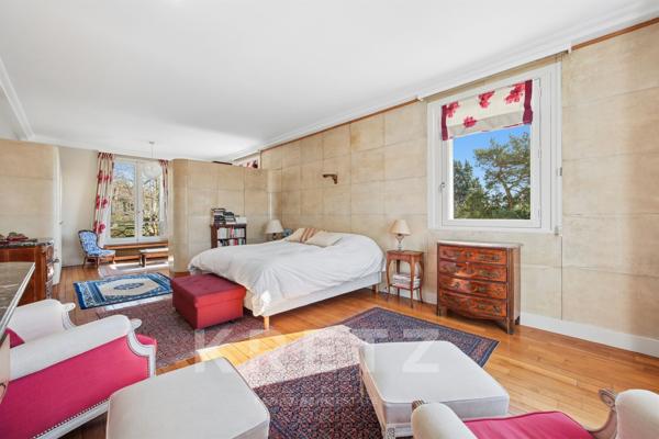 Propriété de caractère avec Parc et Piscine