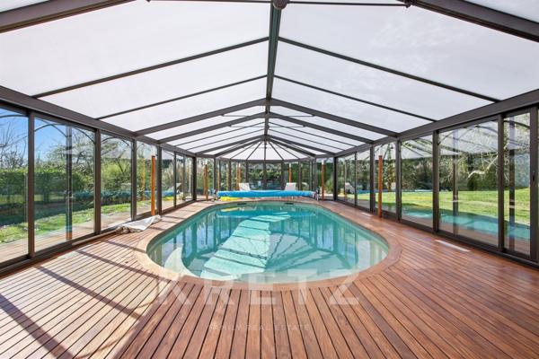 Propriété de caractère avec Parc et Piscine