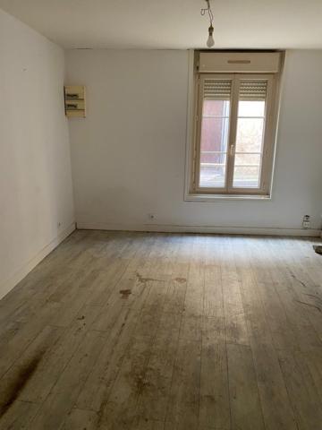 IMMEUBLE CENTRE NIORT 4T1BIS, 103m2 environ