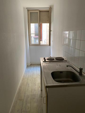 IMMEUBLE CENTRE NIORT 4T1BIS, 103m2 environ