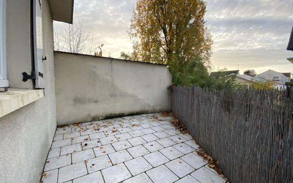 Appartement à louer    2 pièces • 57 m2 La Varenne - Saint-Maur-des-Fossés