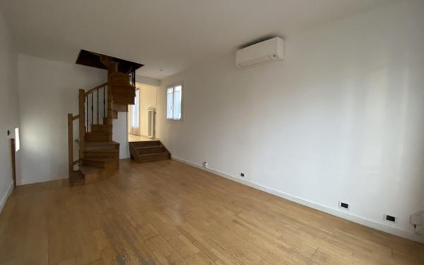 Appartement à louer    2 pièces • 57 m2 La Varenne - Saint-Maur-des-Fossés