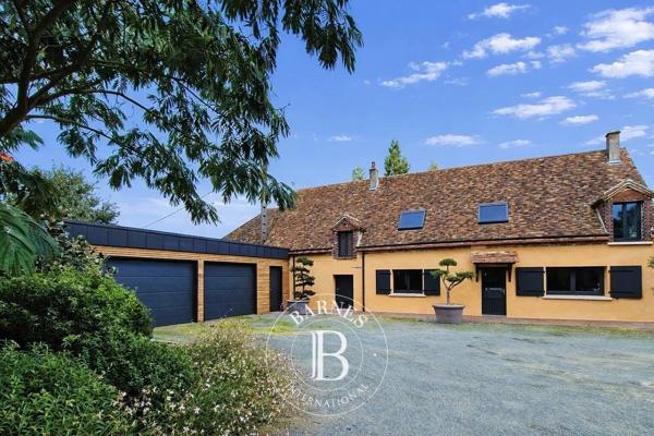 Nogent-le-Rotrou, Maison 6 Chambres -  680 m² à vendre