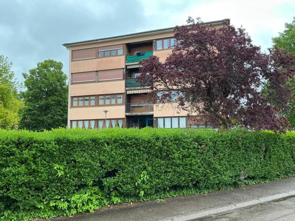 Appartement T2 52 m2, dernier étage, parking 1place , cave