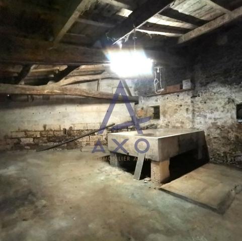 Grange de 120m² pour stockage à Montagne Saint Emilion