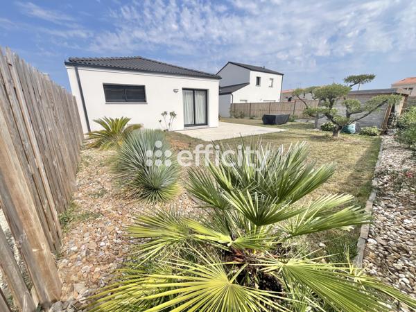 Maison
         5 pièces
        - 90 m² Exclusivité 329 990 € *