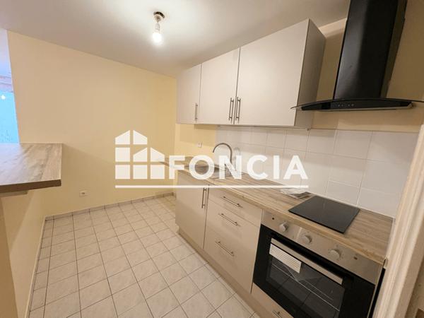 Location Appartement 2 pièces 50 m² - 37 RUE EUGENE DESTEUQUE Reims 51100