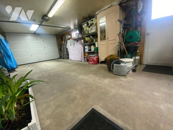 Villa de 127m² habitables environ avec piscine et vue imprenable