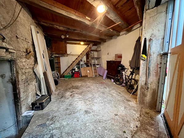Propriété de caractère 4 chambres au coeur du village de Saint-Julien-sur-Suran
