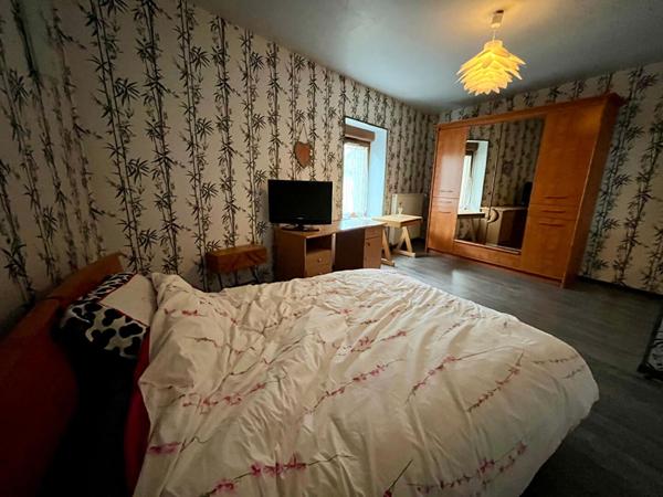 Propriété de caractère 4 chambres au coeur du village de Saint-Julien-sur-Suran