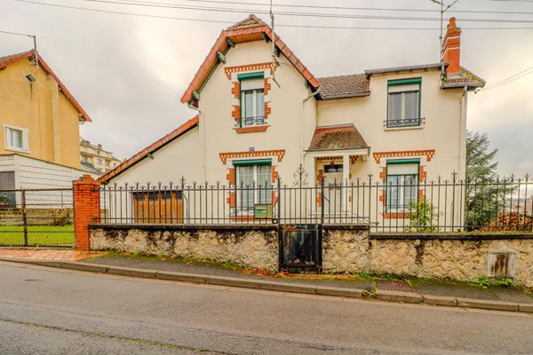 Maison Nevers, 4 chambres, quartier Victor Hugo, Garage, Terrain arboré, aucun travaux, 2h30 de Paris