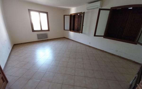 Maison à vendre    5 pièces •  Lansargues