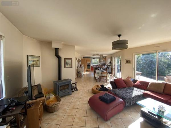 Maison à vendre à Pluguffan dans le Finistère (29700), ref : 023/1546