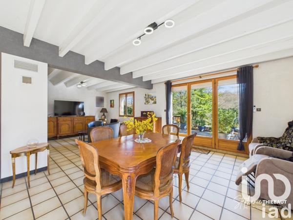 Maison traditionnelle 6 pièces de 126 m² à Neufchâteau (88300)