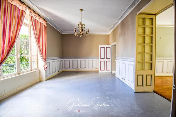 Maison à AIZENAY, 85190 - 13 pièces 286m²