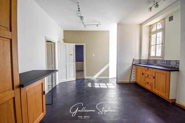 Maison à AIZENAY, 85190 - 13 pièces 286m²