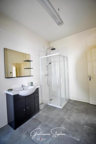 Maison à AIZENAY, 85190 - 13 pièces 286m²