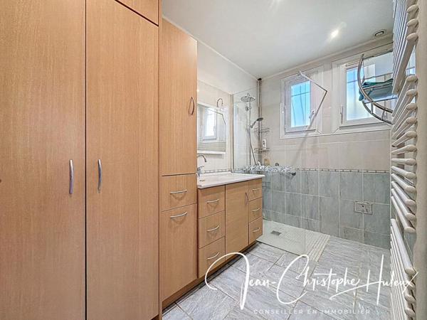 30230 Bouillargues  Maison de 3 pièces 94 m2 avec piscine