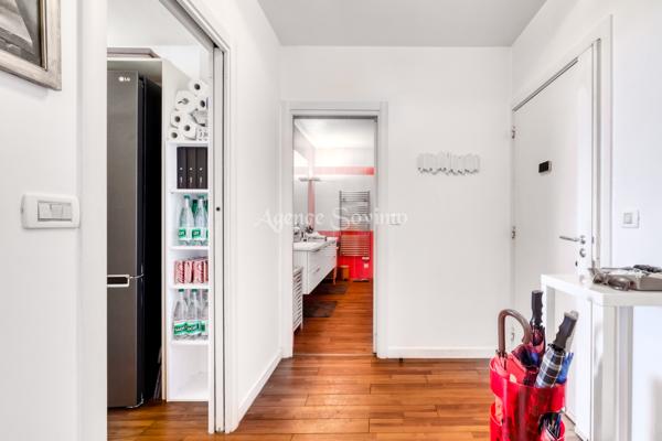 2 pièces 72 m² À VENDRE Appartement 2 pièces en avant dernier étage cave et garage dans résidence avec piscine
