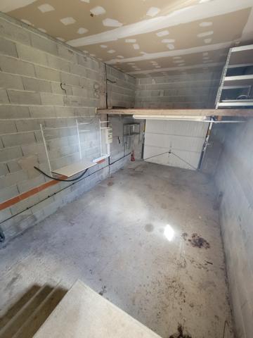 Villa de plain pied, dans quartier calme avec jardin et garage Villeneuve-lès-Montréal (11290)