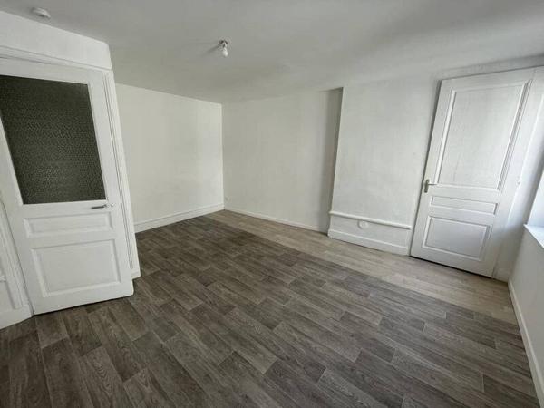 Appartement 1 pièce                                        - 42000 Saint-Étienne Réf : 12835