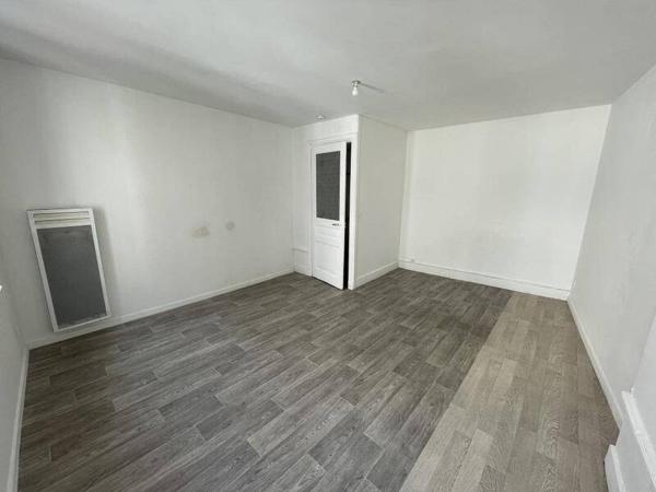Appartement 1 pièce                                        - 42000 Saint-Étienne Réf : 12835