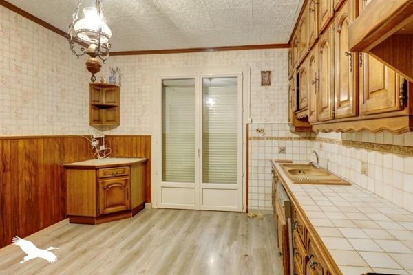 Maison à vendre |  Pechbonnieu |  5 pièces | 145 m²