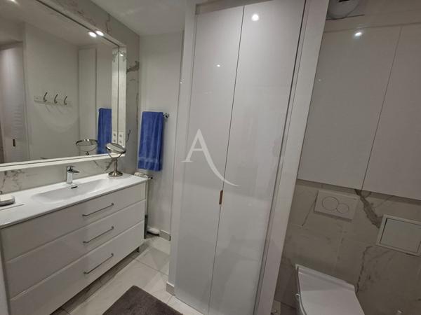 Appartement Paris 3 pièce(s) 49 m2