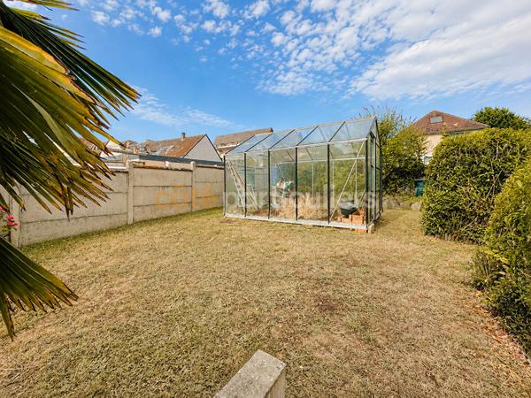 Vente
                Maison142 m² - 6 Pièces -
                    AGNEAUX (50180)