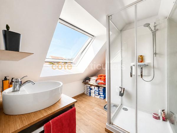 Vente
                Maison142 m² - 6 Pièces -
                    AGNEAUX (50180)