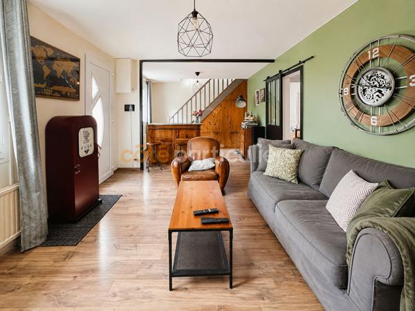 Vente
                Maison142 m² - 6 Pièces -
                    AGNEAUX (50180)