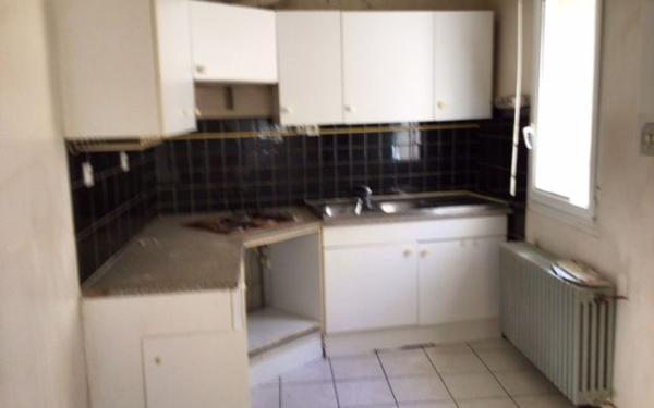 Appartement à vendre    4 pièces •  Marguerittes