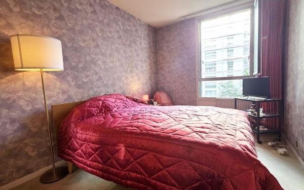 Appartement à vendre    3 pièces • 64 m2 Paris 14