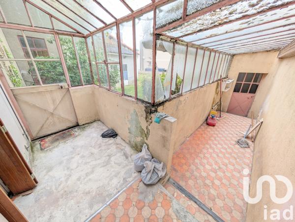 House for sale 4 rooms 76 m² Lussac-les-Châteaux