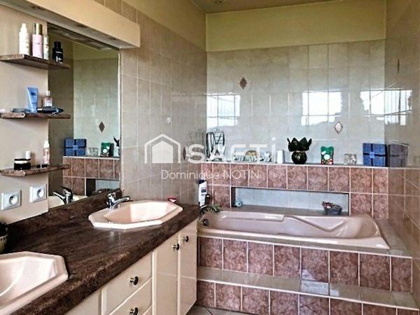 Maison de 170 m² / 4000m² VUE PANORAMIQUE A 360