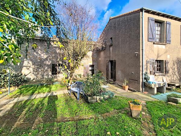 Vente maison Montaigu : 325 000 € - AJP Immobilier Montaigu