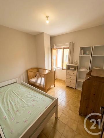 Maison à vendre  5 pièces - 73,10 m 2   ST GILLES  - 30