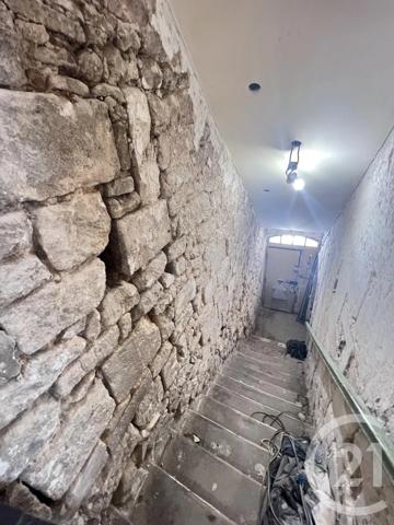 Maison à vendre  5 pièces - 73,10 m 2   ST GILLES  - 30