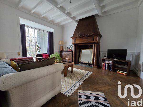 Pavillon 7 pièces de 179 m² à Les Mureaux (78130)