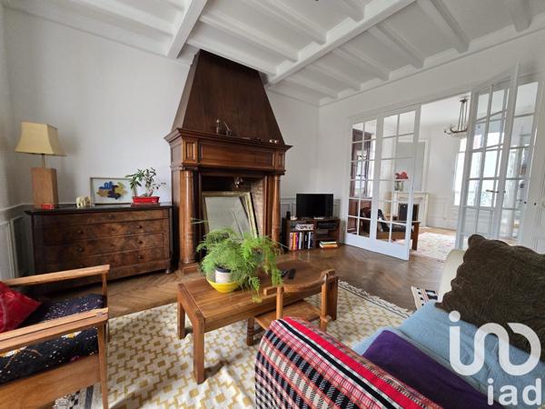 Pavillon 7 pièces de 179 m² à Les Mureaux (78130)