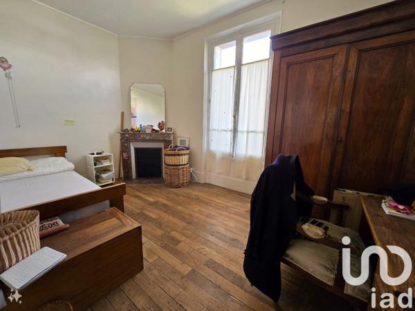 Pavillon 7 pièces de 179 m² à Les Mureaux (78130)